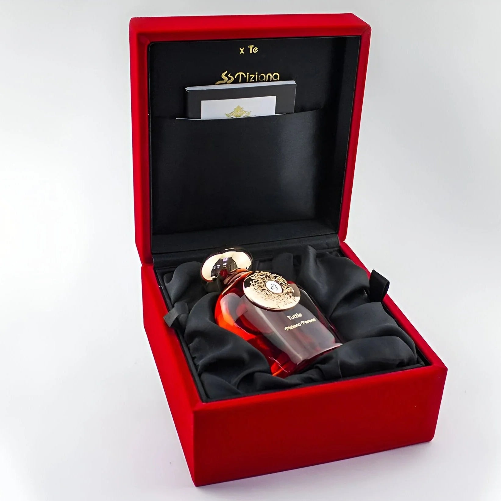 Tuttle
Extrait De Parfum 100ml